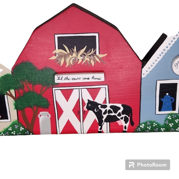 Country Wall Mounted Wood 4 Peg Shelf Hand Painted Town Scene Farm House Rustic - Picture 8 of 10